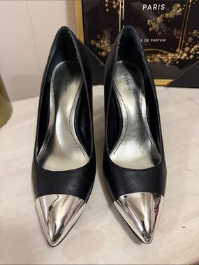 Style & Co. Black Pointed Pumps with Silver Toe Caps